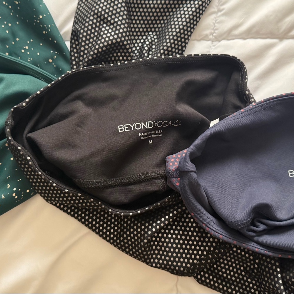 Beyond Yoga Legging Bundle - Picture 5 of 7